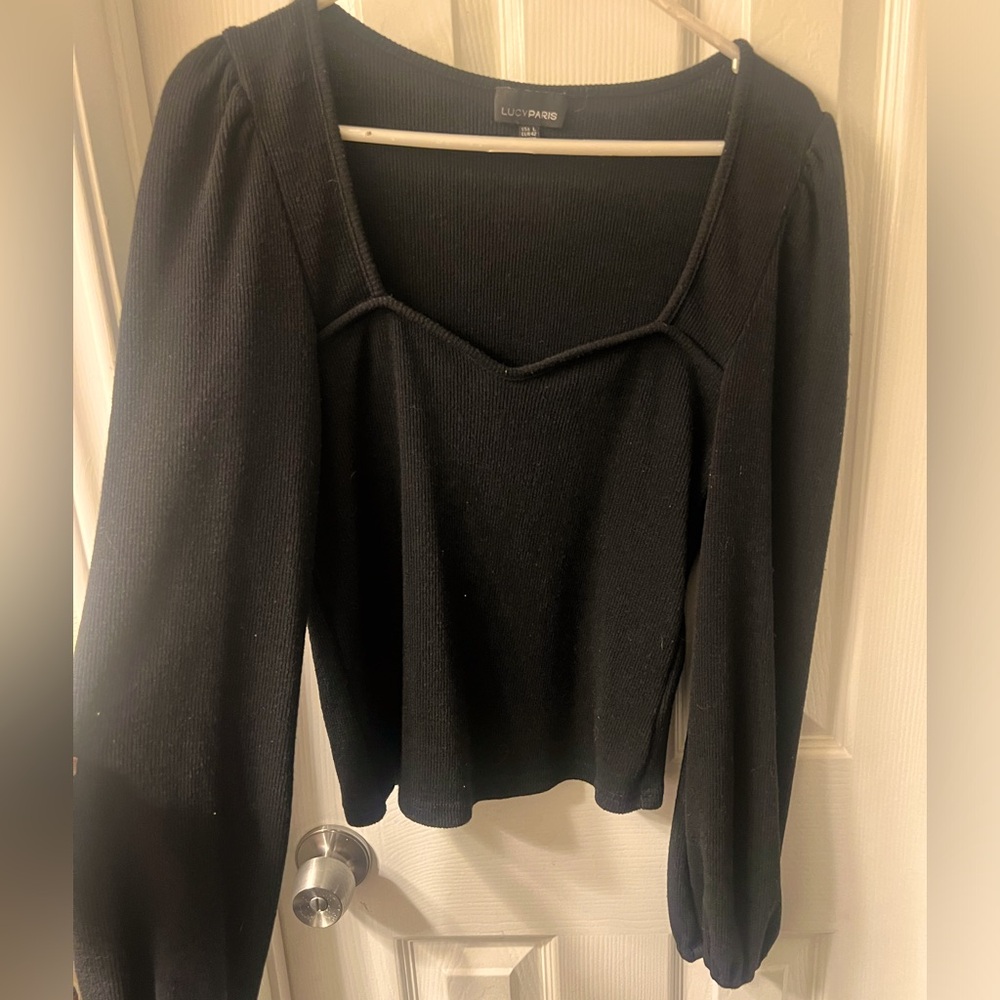 Cute outfit- crop top/high waist jeans